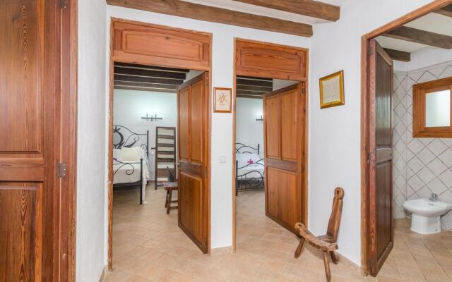 CAN SALAT - Villa for 9 people in Lloseta.