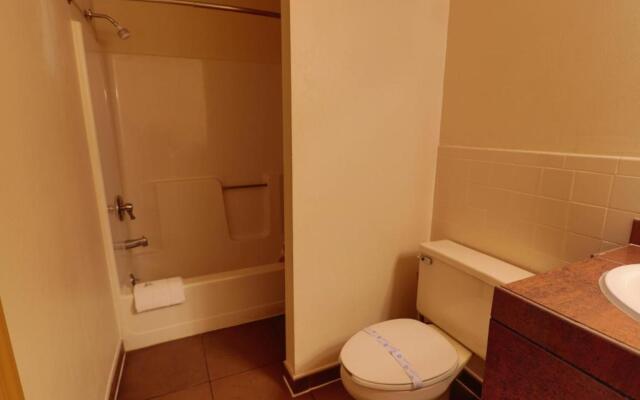 Red Carpet Inn Berlin