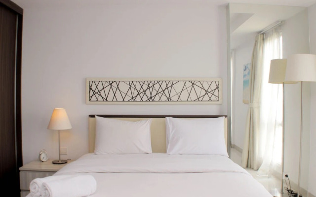 Comfy And Spacious Studio Azalea Suites Apartment
