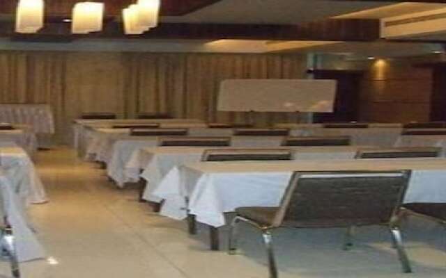 Room Maangta 211 - Thane West