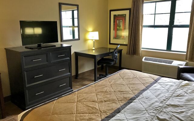 Extended Stay America Select Suites Detroit Farmington Hills