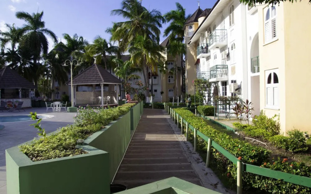 Palm View Apartment At Sandcastles