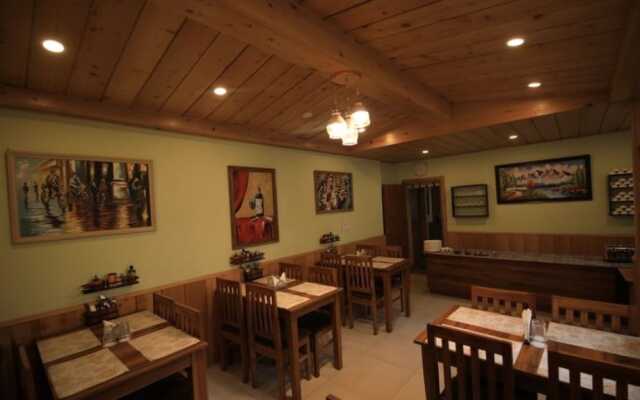 Hotel Polaris Manali