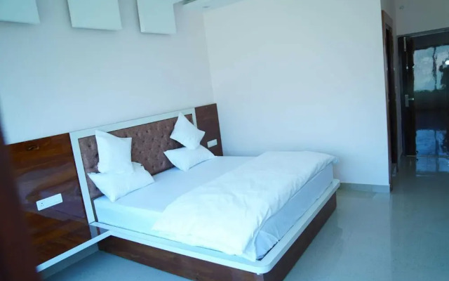 Hotel Mandakini Palace