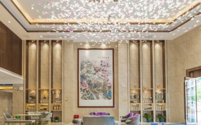 Lavande Hotel (Qingyuan North Station Wanda Plaza)