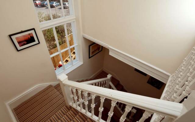 8 Bedroom Beach House, in Bournemouth and hot tub