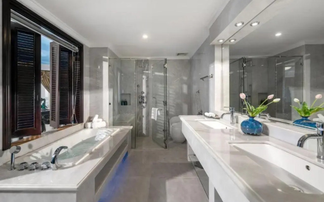Luxury Family Beach Da Nang