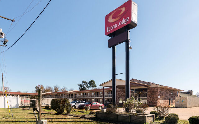 Econo Lodge Russellville I-40