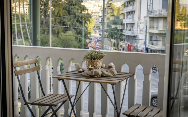 Acropolis homm Urban Oasis