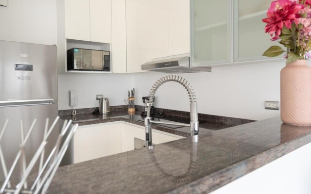 Bright Cozy 2Br Unit Barranco Free Parking