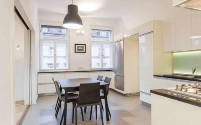 Perfect Days Apartments Karlin