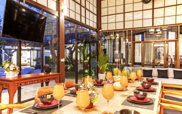 Finns Beach Villa Canggu