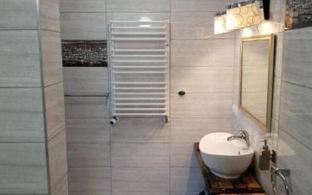 Hotel Pod Strzechą