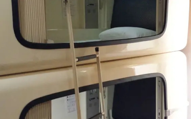 Capsule Hotel Honcho