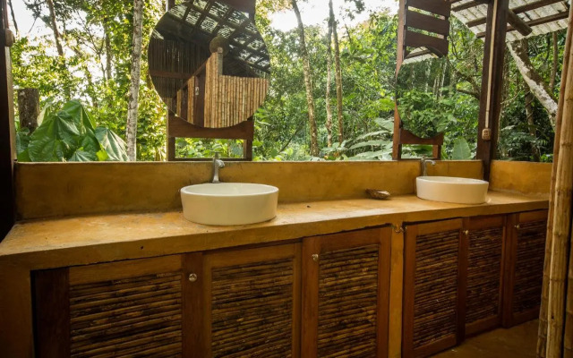 Chirapa Manta Amazon Lodge