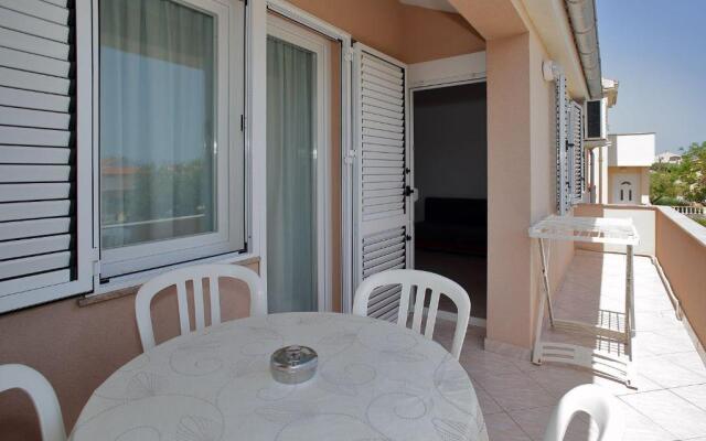 Queen beach Nin apartments Venera - AE1444