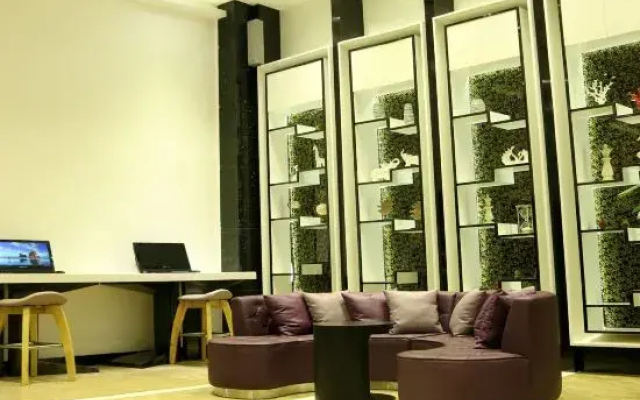 Lavande Hotel (HuizhouLongmen)