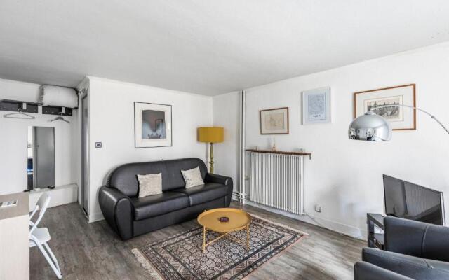 Excelsior Lodging - Triplex Invalides