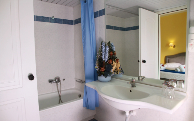 Dedalos Beach Hotel