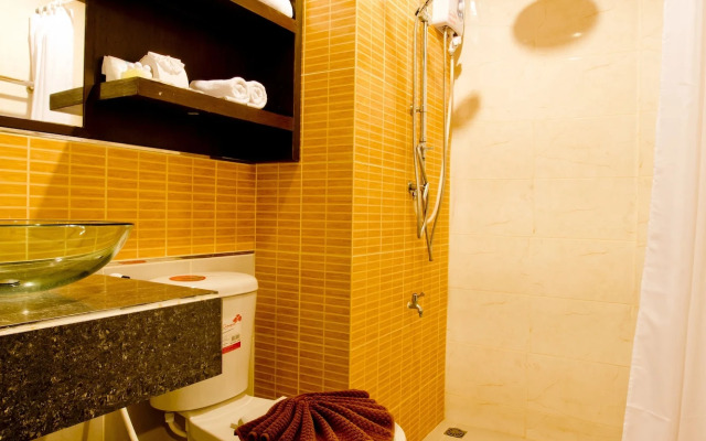 Sinsuvarn Airport Suite