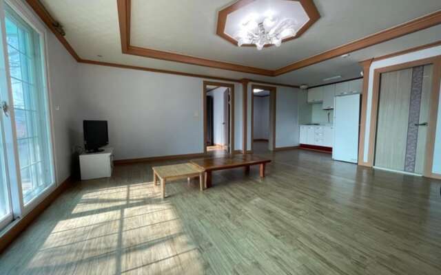 Taean Aloenara Pension
