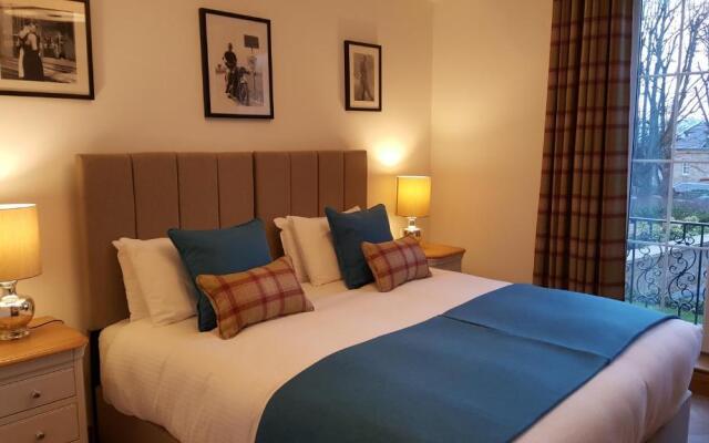 Royal Golf Apartments