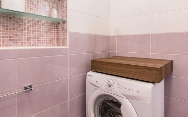 Toledo Warm Renovated Studio