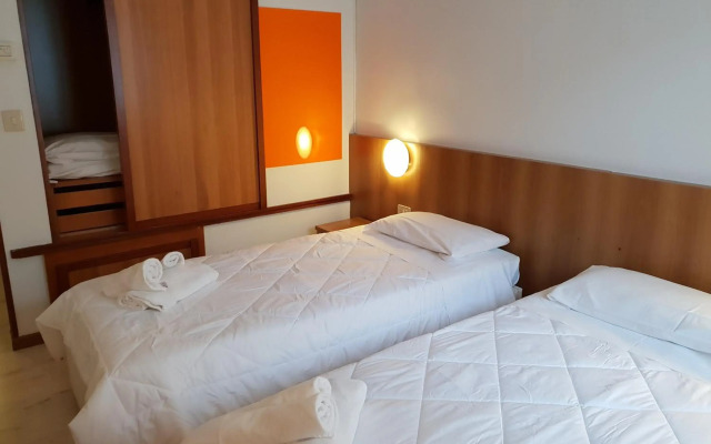 RistHotel Airport