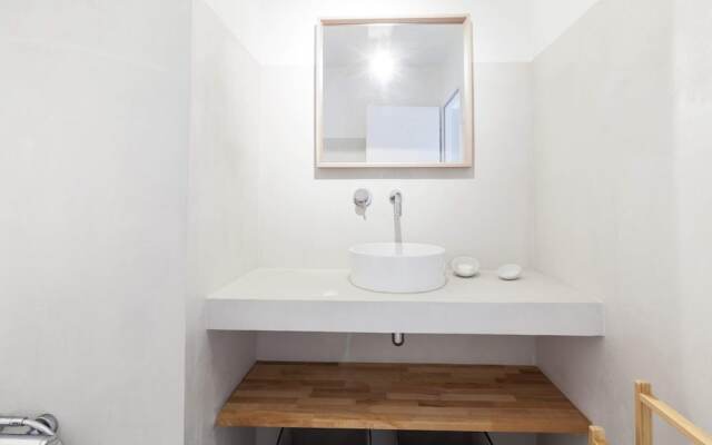 T2 Atypical in Marseille