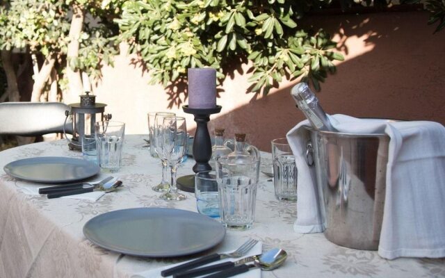 Pavlos Villa Near Athens Airport 2