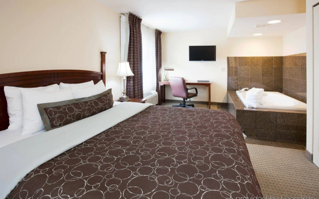 Staybridge Suites Milwaukee Airport South by IHG