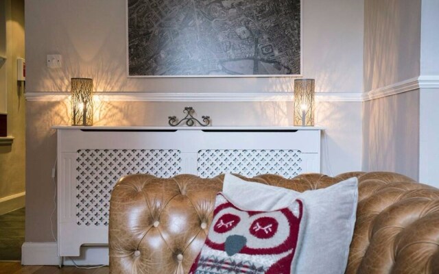 1 Bedroom Flat With Castle View