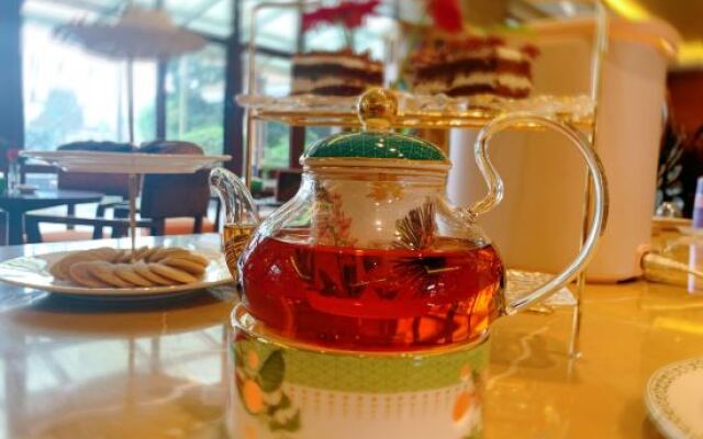 Xinjin Celebrity City Hotel