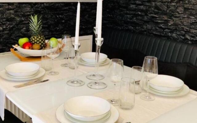 Baden Airpark Family Apartment