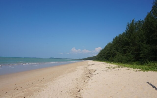 Cousin Resort Koh Kho Khao Beach