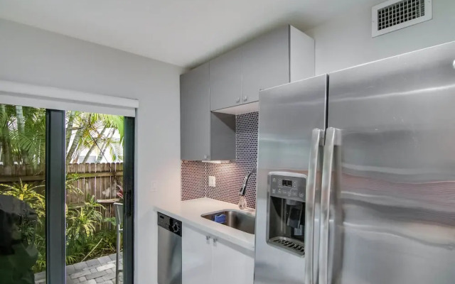 Delray Beach Getaway Minutes to Beach & More!