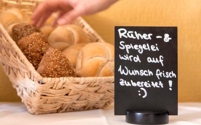 Zur Altstadt - Am Fuße der Osterburg - Gaststätte, Pension, FEWO