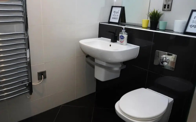 Inviting 2-bed Apartment in Sheffield
