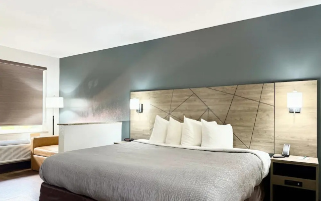 Quality Inn & Suites Greenville