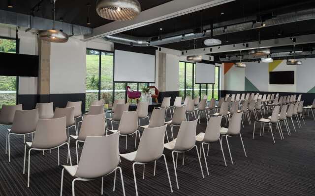 Atura Blacktown