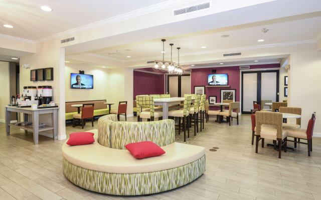 Hampton Inn Jacksonville East Regency Square