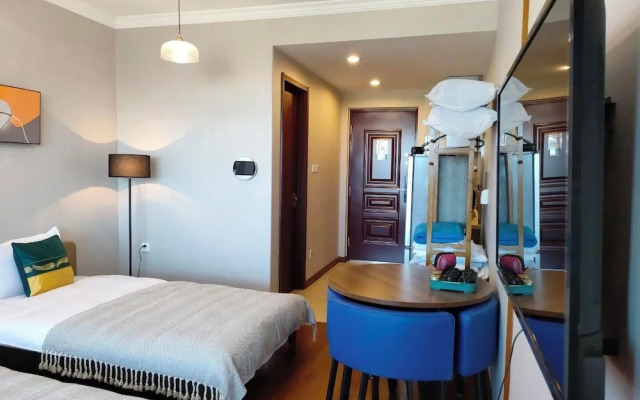 Atrium Fengzhu Homestay