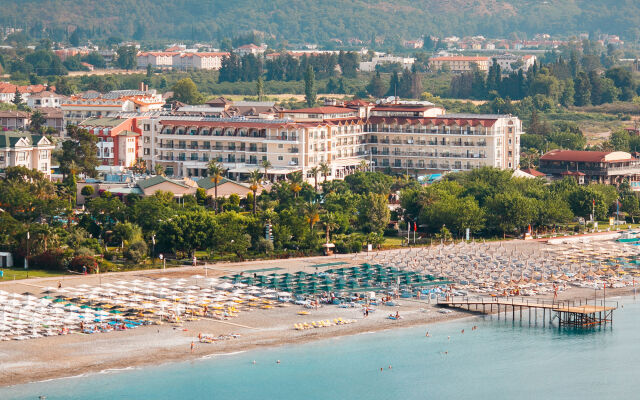 Отель L'Oceanica Beach Resort All Inclusive