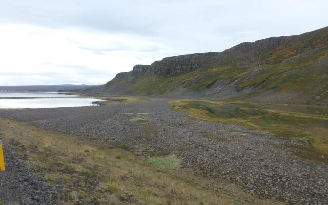 Miðholt Your Guesthouse