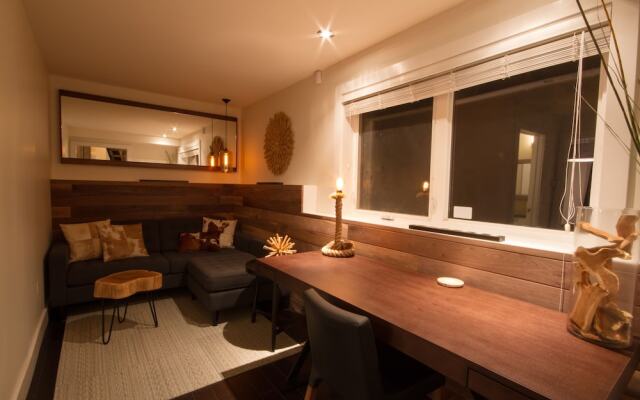 Lux Exec Home HFX Waterfront Pool Hot Tub