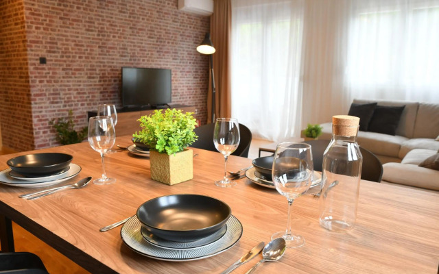 Apartments at Ljubovic Hill Park