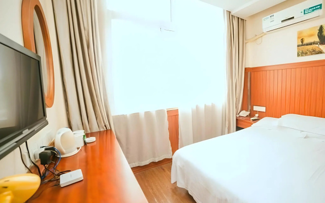 GreenTree Inn Yangzhou Slender West Lake Wencheng Attic Express Hotel – Guest Rooms – Yangzhou