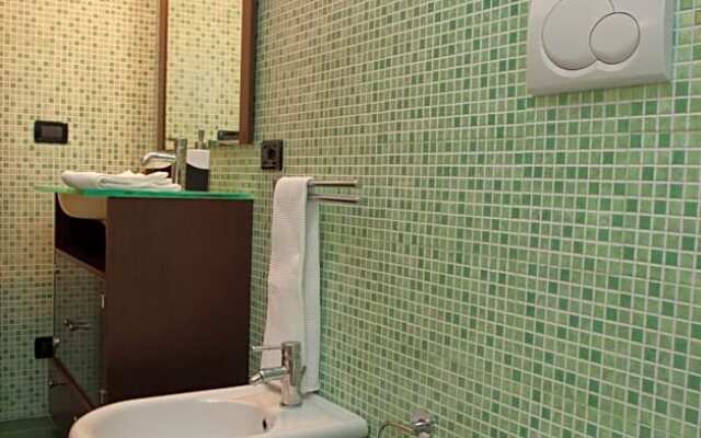 Mauro Home Bed and Relax