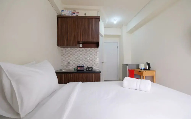 Comfy Studio Apartment @ Green Pramuka City