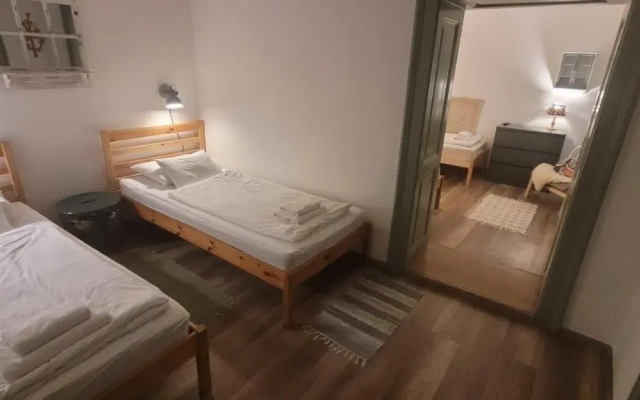 Zrínyi 11 Apartments